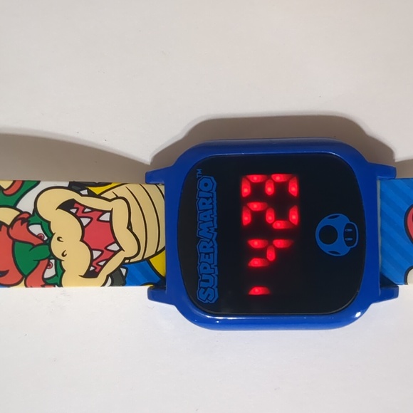 Super Mario Bros Digital Watch Unisex Blue Stainless Steel Rubber Band - Picture 4 of 10